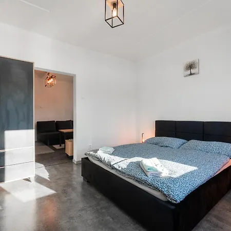 Apartman Praha Апартаменты *